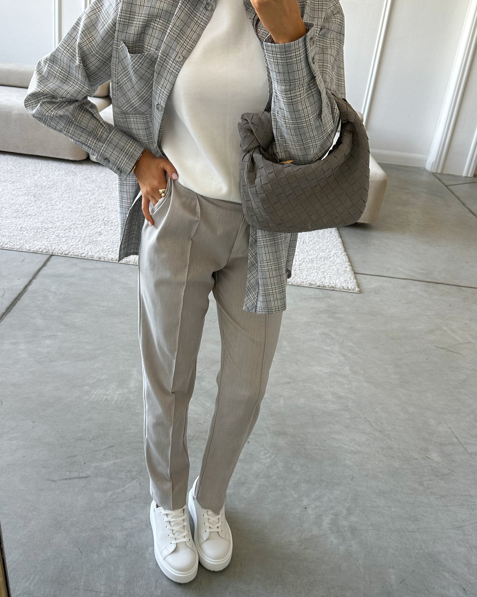 Брюки з прострочкою та защіпом Колір: Сірий; Розмір: М