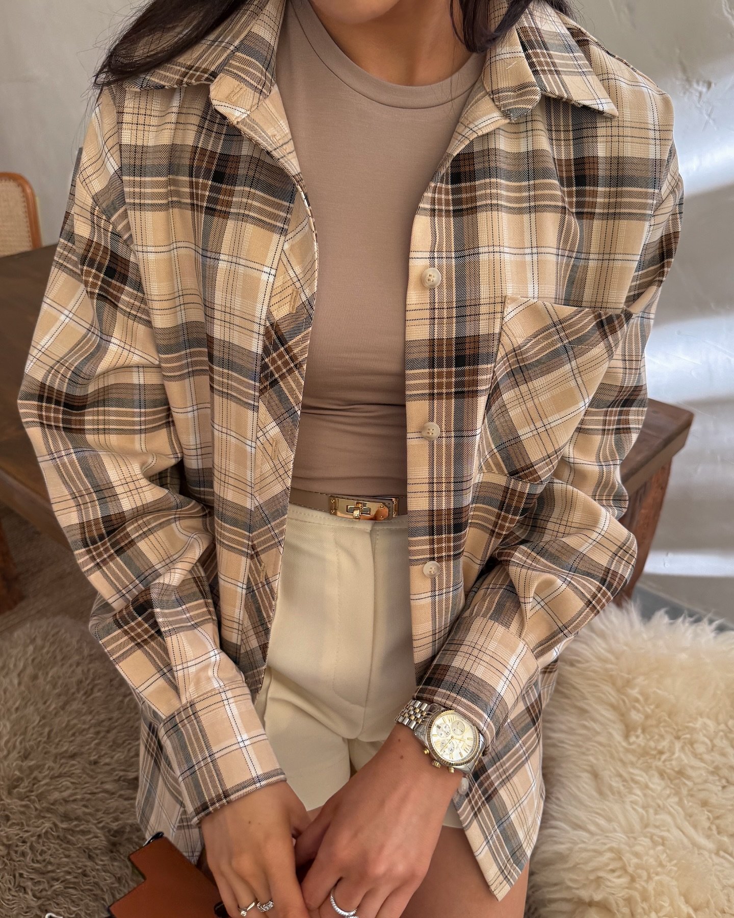 Сорочка костюмна Колір: Бежевий