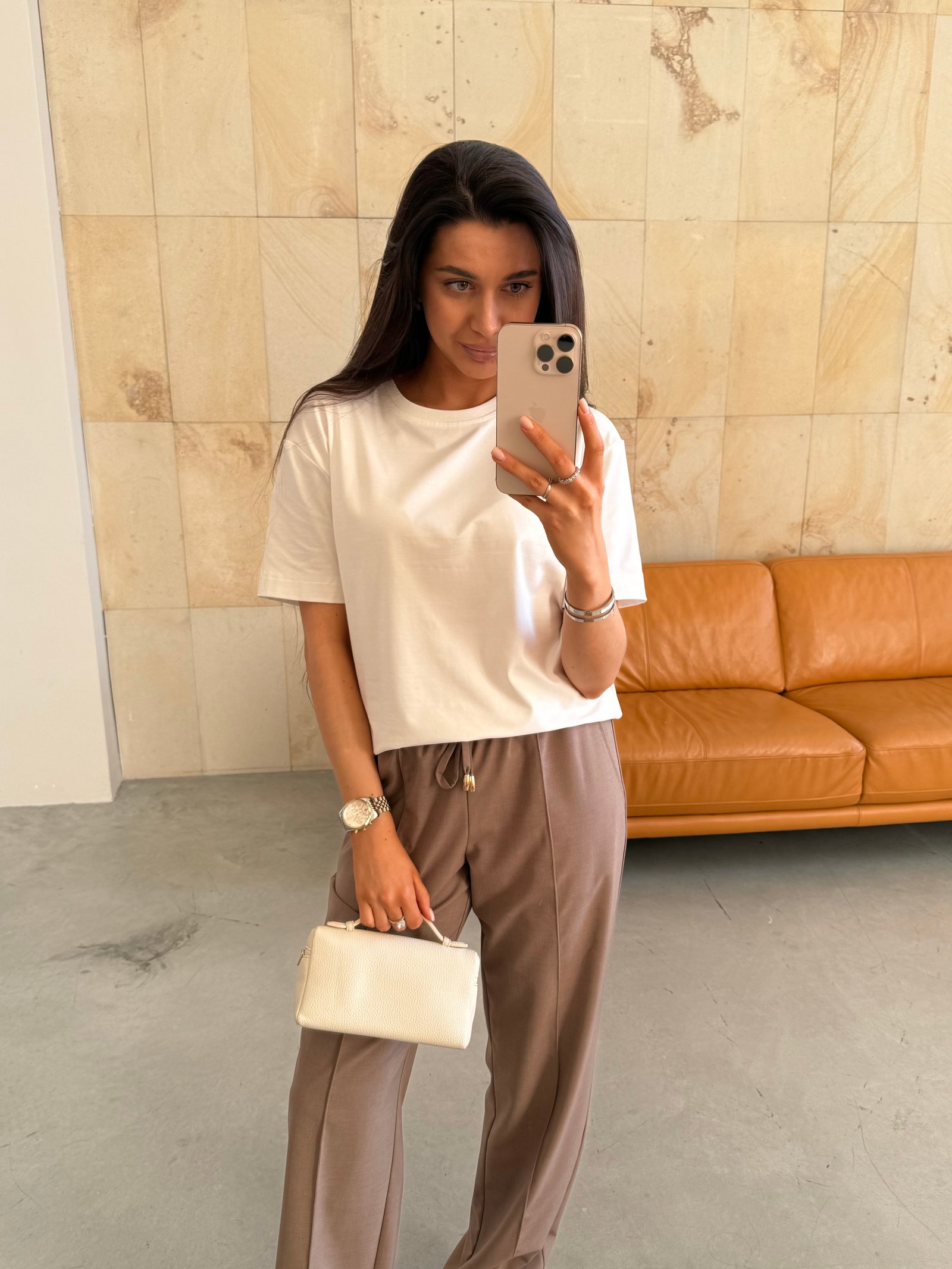 Футболка Оверсайз Колір: Молочний; Розмір: С-М