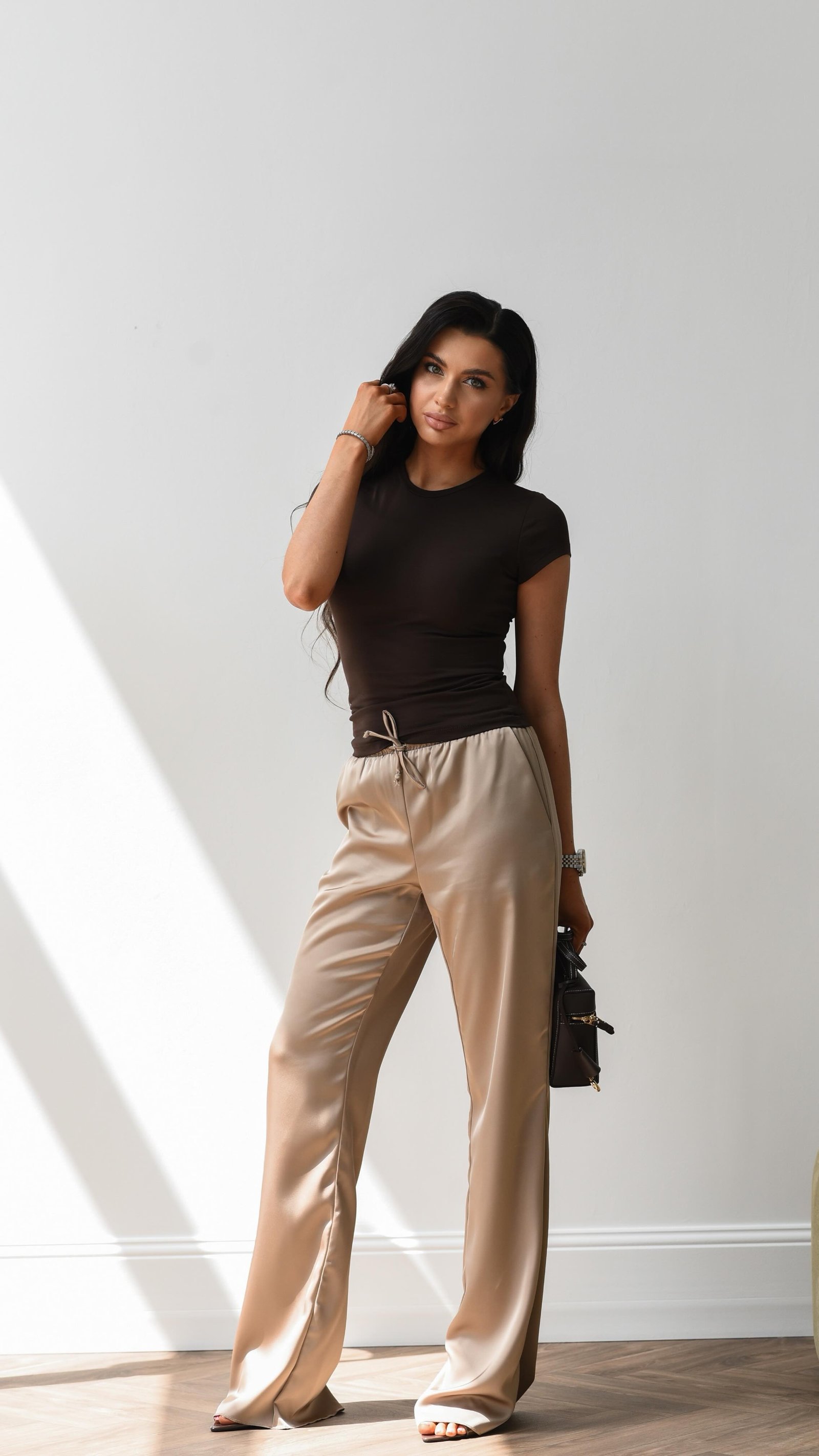 Штани сатин Колір: Бежевий; Розмір: М