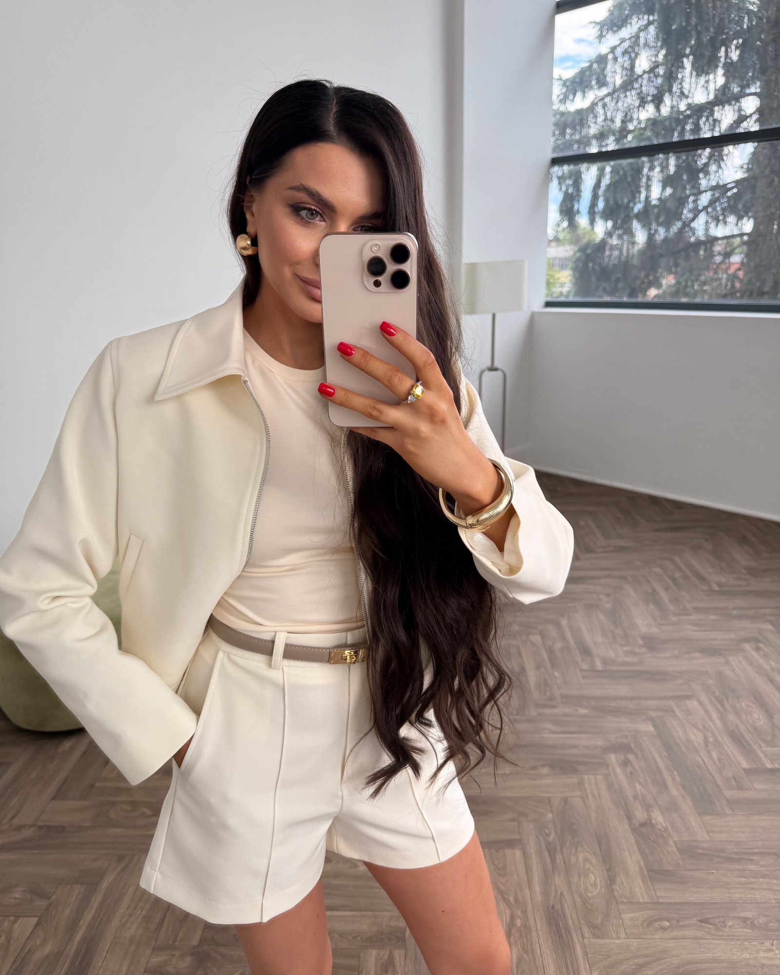 Бомбер Ivory Колір: Масляний; Розмір: М