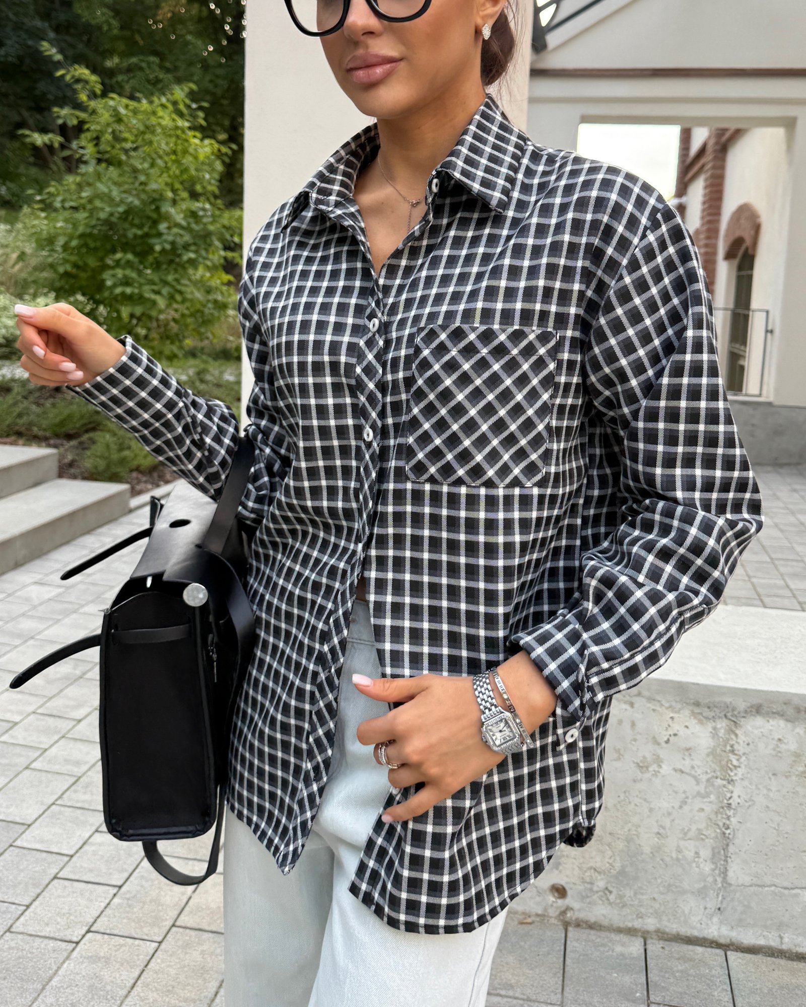 Сорочка костюмна Колір: Чорно-білий