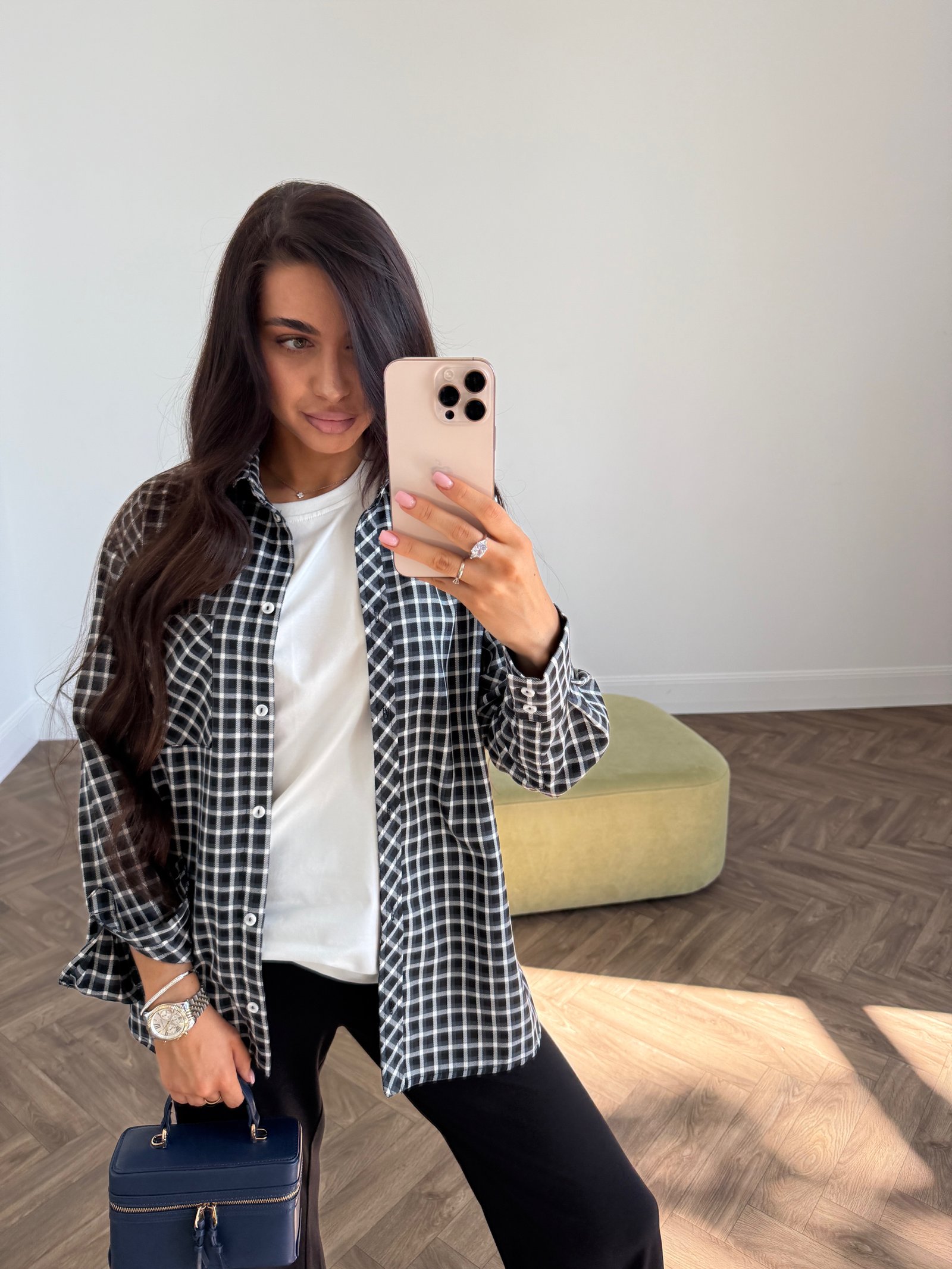 Сорочка костюмна Колір: Чорно-білий