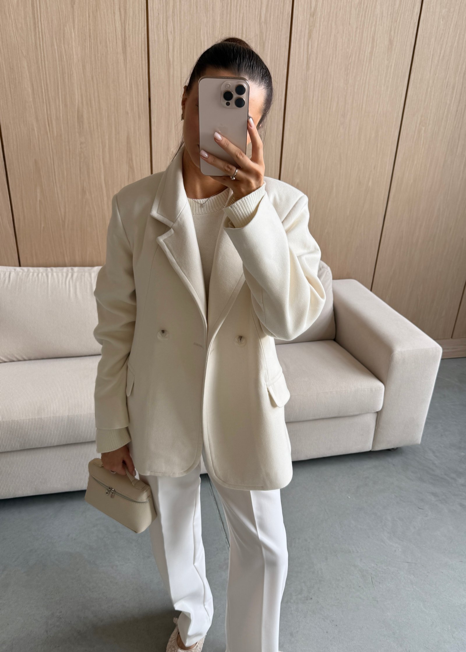 Жакет пальтовий Колір: Молочний; Розмір: ХС-С